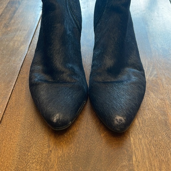 Urban Outfitters 2” blue fake cowhide ankle boots - Picture 8 of 9